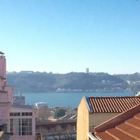 Apartment Art-deco In Belem